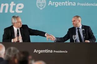 El presidente Alberto Fernández y el ministro de Economía, Martín Guzmán