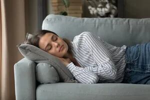 ¿Puede una siesta compensar una mala noche de sueño?