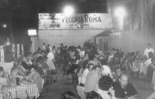 El salón de Vecchia Roma, uno de los restaurantes de María Teresa Corradini de Barbera.