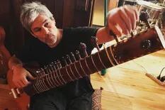 La nueva vida de Matías Camisani: fue 31 veces a la India y toca el sitar