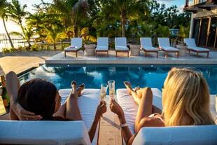 En Islas Caimán hay múltiples ofertas de hoteles de alta categoría