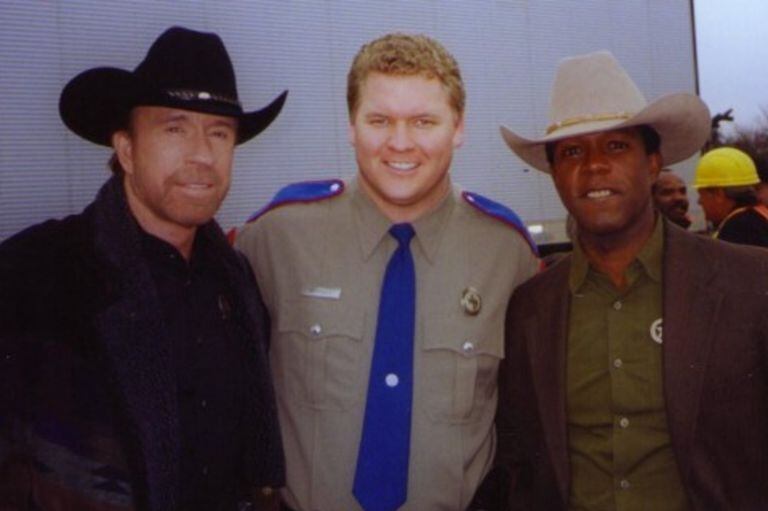 Walker, Texas Ranger le abrió a Norris las puertas de la televisión, donde cautivó a nuevas generaciones