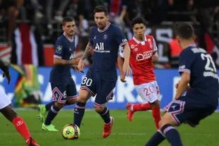 Messi jugó apenas 30 minutos en PSG, contra Reims, pero ya antes del estreno había causado una revolución comercial en París.