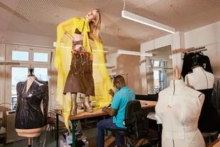 La maison Gaultier pospuso su show de alta costura y presentó su colección puertas adentro, con su Couture Non Show