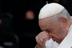 El llanto del papa Francisco al mencionar la guerra en Ucrania en una oración pública