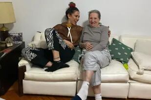 Jimena Barón se emocionó al reencontrarse con su abuela tras un año y medio