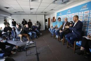 Otra imagen de la conferencia de prensa del entrenador de Los Pumas, Michael Cheika