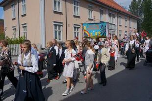 Desfile escolar. Día de Noruega.