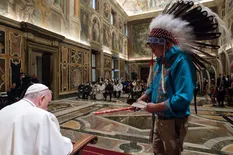 Francisco viaja a Canadá a pedir perdón por los abusos a indígenas en internados católicos