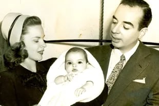 La actriz junto a su marido, Vincente Minnelli, y la pequeña Liza