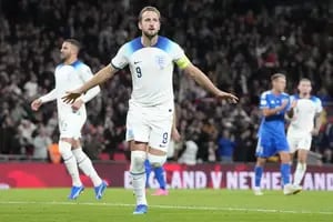 Los goles de Kane para hundir a una Italia con jugadores envueltos en casos de apuestas