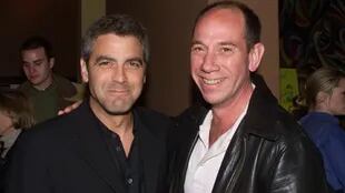 Miguel Ferrer junto a su primo, George Clooney