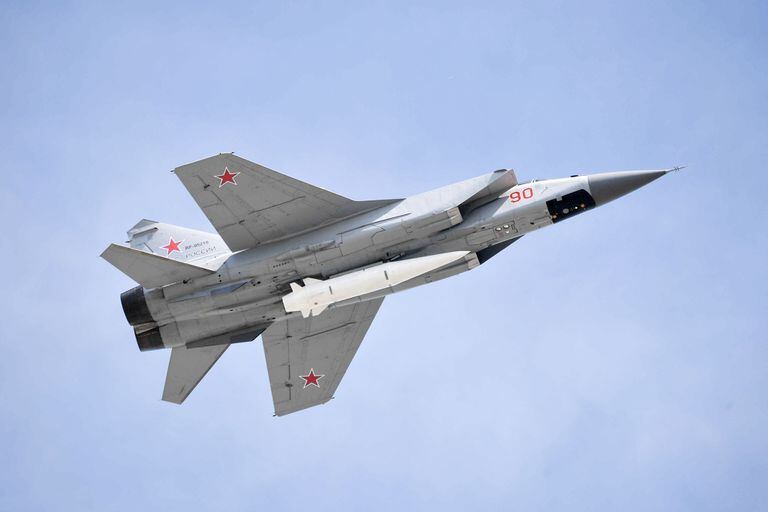 Mikoyan MiG-31K fighter jet with Kinzhal hypersonic missiles flies over Moscow's Red Square