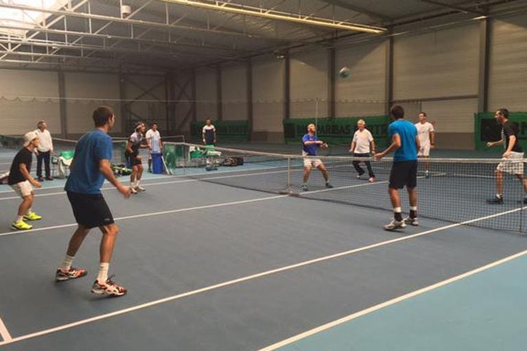 El fútbol tenis estuvo presente en la primera práctica en Bruselas