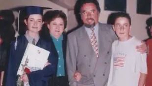 Juan Gabriel Quesada con su familia.