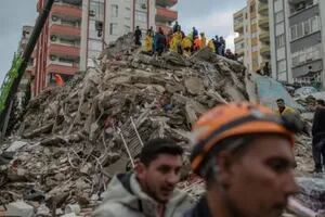 Seis imágenes que muestran la escala de la destrucción de los terremotos en Turquía y Siria