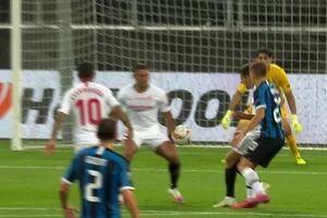 ¿Fue penal? La furia de todo Inter en la gran polémica de la final ante Sevilla