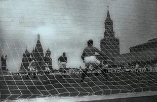 Partido de exhibición entre el Spartak y el Dinamo en la Plaza Roja. Año 1936