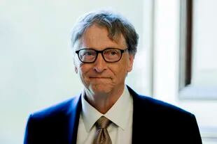 ARCHIVO - En esta foto de archivo del martes 16 de octubre de 2018, Bill Gates, ex CEO y cofundador de Microsoft Corporation, llega a una reunión en Berlín (AP Foto/Markus Schreiber, Archivo)