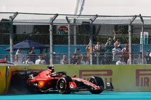 Sábado de impactos en Miami: otro choque de Leclerc, Hamilton eliminado temprano y Verstappen retrasado