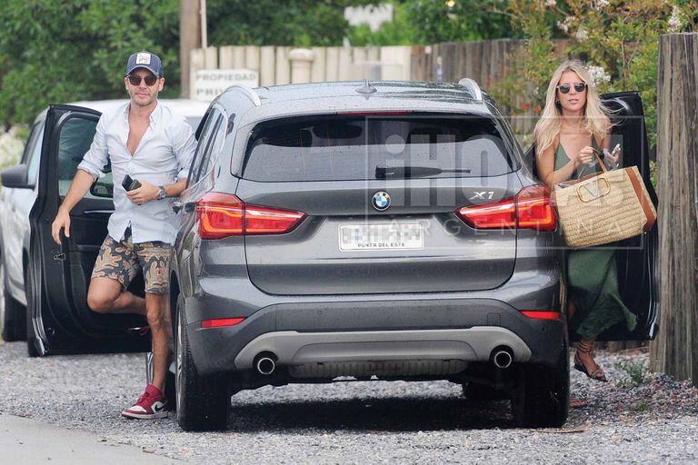 During the three days that the actor spent in Punta del Este, he moved around in his new girlfriend's BMW truck. 