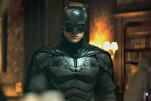 Robert Pattinson se pone en la piel de Batman en la película de Matt Reeves