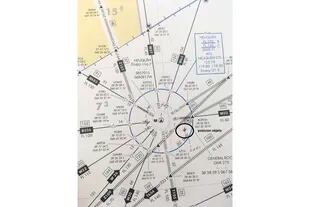 La carta de navegación del piloto entregada a la torre de control como plan de vuelo
