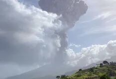 La erupción de un volcán pone en alerta máxima una isla del Caribe