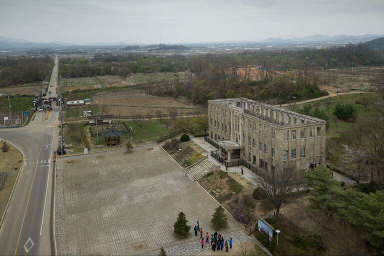 Un edificio que debía albergar la sede del Partido de los Trabajadores norcoreano