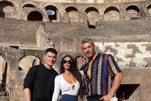 Kim Kardashian compartió a través de sus redes sociales postales de su visita al Coliseo en Roma