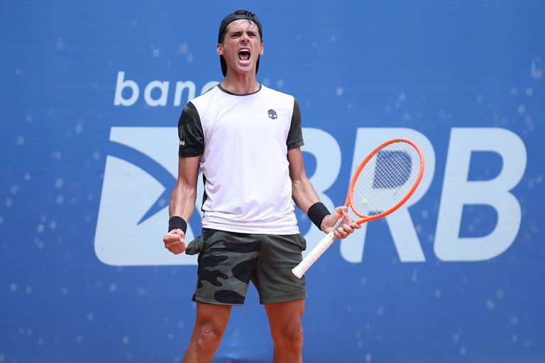 El desahogo del tenista argentino Federico Coria, campeón en el Challenger de Brasilia, Brasil.