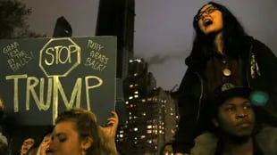 En varias ciudades norteamericanas hubo protestas por el triunfo de Trump