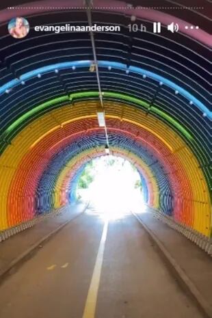 "Túnel de arcoíris": Evangelina Anderson contó que la escuela a la que asisten sus hijos en Múnich tiene muchos elementos artísticos