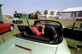 Eduardo Romero ganó un BMW por su hoyo en uno durante la primera ronda del Masters de Qatar, en el Doha Golf Club, en 1999
