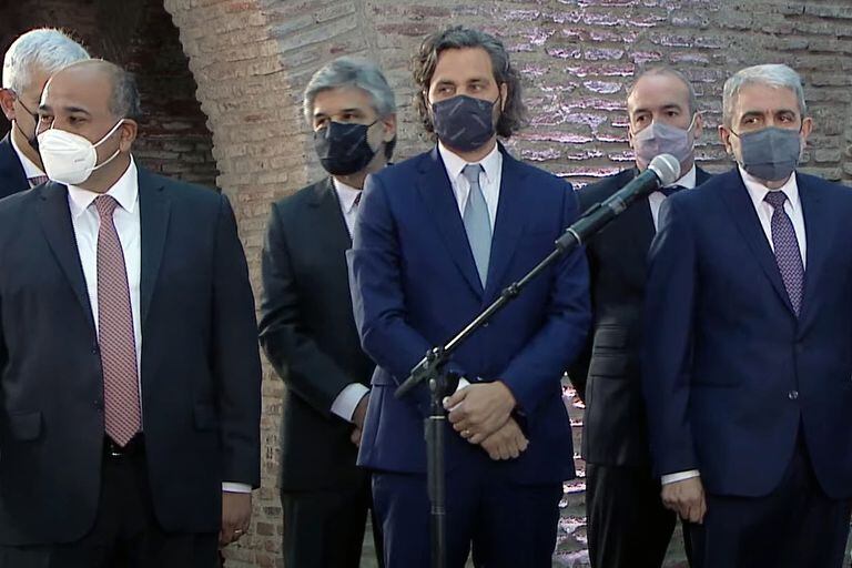 Juan Manzur, Santiago Cafiero y Aníbal Fernández, en la jura de ministros