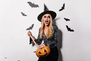 Por qué la gente se disfraza en Halloween y 10 atuendos fáciles de replicar