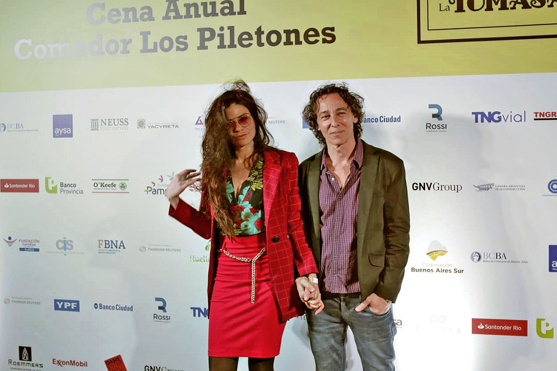 Javier Calamaro y su pareja, La Pochi