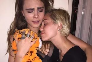 Cara y Miley, en pleno duelo tras romper con sus respectivas parejas