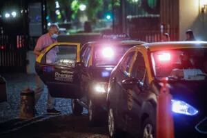 Por qué cada vez cuesta más conseguir un taxi a la noche en la ciudad de Buenos Aires