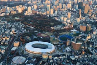 Una vista aérea de una zona de Tokio donde todavía están oficialmente previstas competencias de los Juegos Olímpicos.