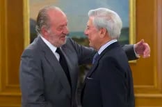 El rey Juan Carlos I asistirá a la ceremonia de ingreso de Vargas Llosa en la Academia francesa