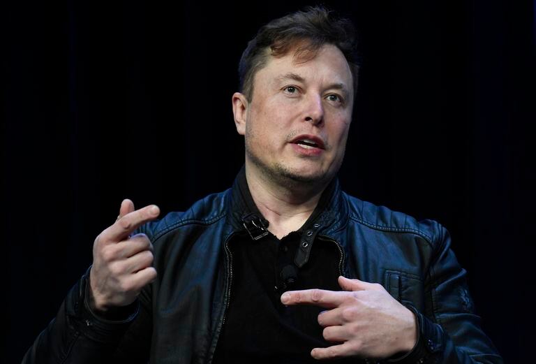 El director ejecutivo de Tesla y SpaceX, Elon Musk, habla en la Conferencia y Exhibición SATELLITE en Washington, el lunes 9 de marzo de 2020. (Foto AP/Susan Walsh, Archivo)