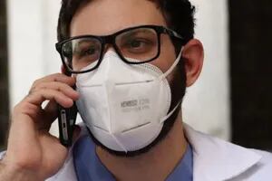 Venezuela: tratan el coronavirus por teléfono ante el colapso de los hospitales
