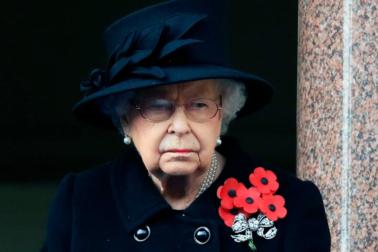 La reina Isabel II lamenta la pérdida de una de sus mayores confidentes, Ann Fortune FitzRoy