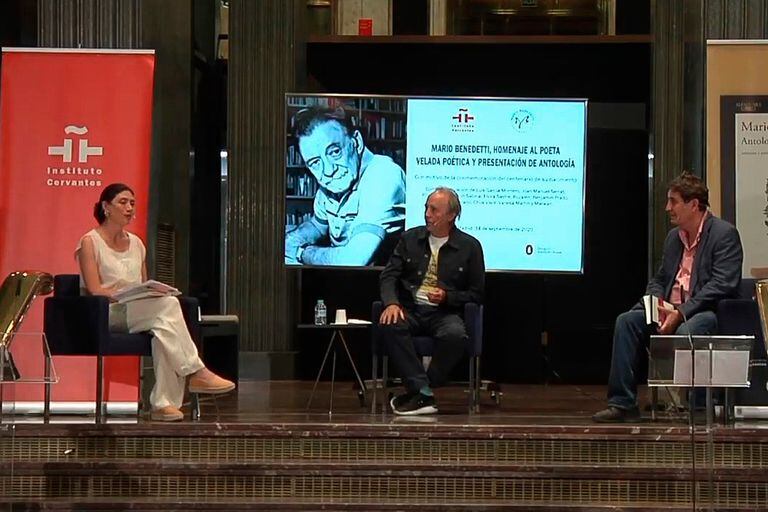 Joan Manuel Serrat, Sabina y otros artistas homenajean a Mario Benedetti, en Madrid