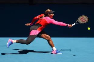 Serena Williams lleva cuatro años en pos de empatar el récord de 24 certámenes de Grand Slam ganados, que posee Margaret Court; no lo logrará en Melbourne 2021.