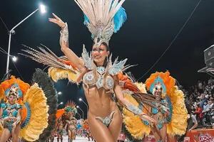 Muri López Benítez, la novia de Lisandro Martínez, brilló en el carnaval de Gualeguay