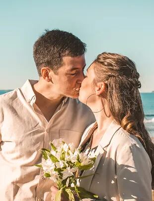 El casamiento de Leandro y Ailén, debido a la lejanía, se transmitió por Instagram
Foto: Gentileza @sinturbulencias