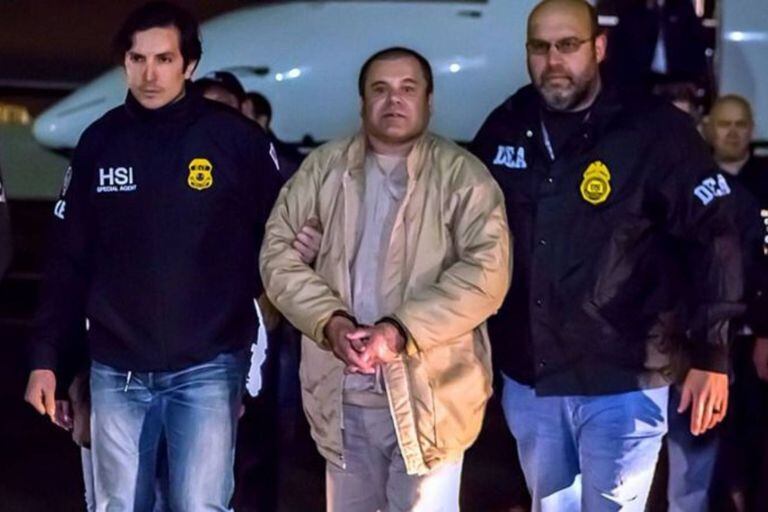 Guzmán fue extraditado de México a EE.UU. en enero de 2017, donde enfrentó un juicio que le llevó a ser condenado a cadena perpetua