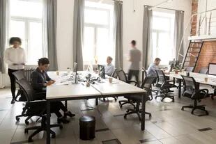 Si menos gente regresa a las oficinas, más adelante las empresas podrían pensar en reducir los espacios que alquilan